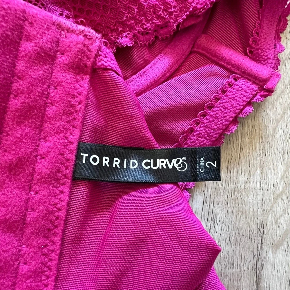 Torrid Curve Fuchsia Pink Floral Lace Longline Bra Underwire Plus Size 2 5244
